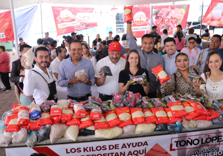 Un éxito rotundo “Canastita Poblana” de Toño López en La Margarita