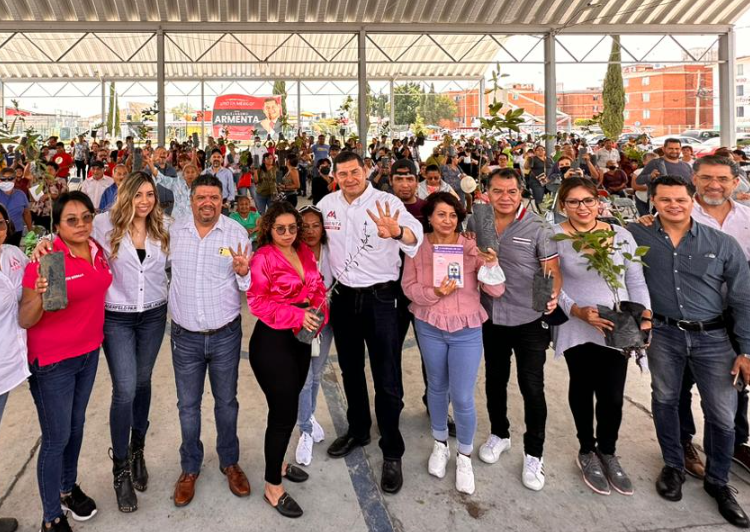 Alejandro Armenta se reúne con vecinos de Agua Santa