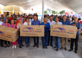 Tlatehui entrega calentadores solares a 150 familias sanandreseñas