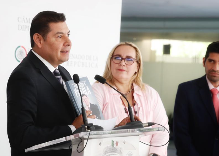 Con humanismo mexicano, el que siembra cosecha: Armenta
