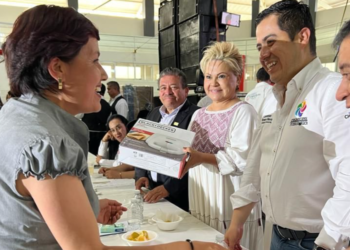 Ayuntamiento de Chignahuapan celebra al magisterio
