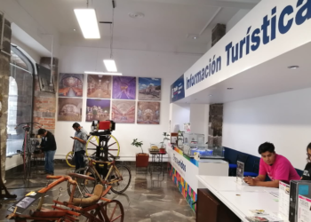 Exhibición de Bicis Antiguas en Palacio Municipal