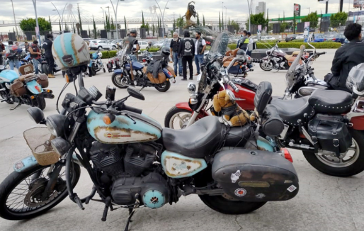 Inauguran exhibición Cultura Biker en el Complejo Cultural Universitario
