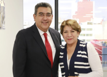 El gobernador Sergio Salomón felicita a Delfina Gómez