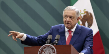Adán, Ebrad, Claudia y Monreal, los mejores perfiles: AMLO
