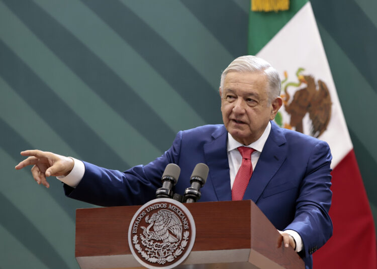 Adán, Ebrad, Claudia y Monreal, los mejores perfiles: AMLO