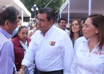 Céspedes participa en Martes Ciudadano de Tehuacán