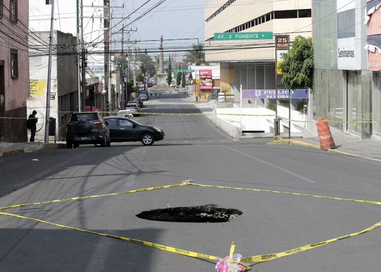 Ayuntamiento atenderá hundimientos en vialidades