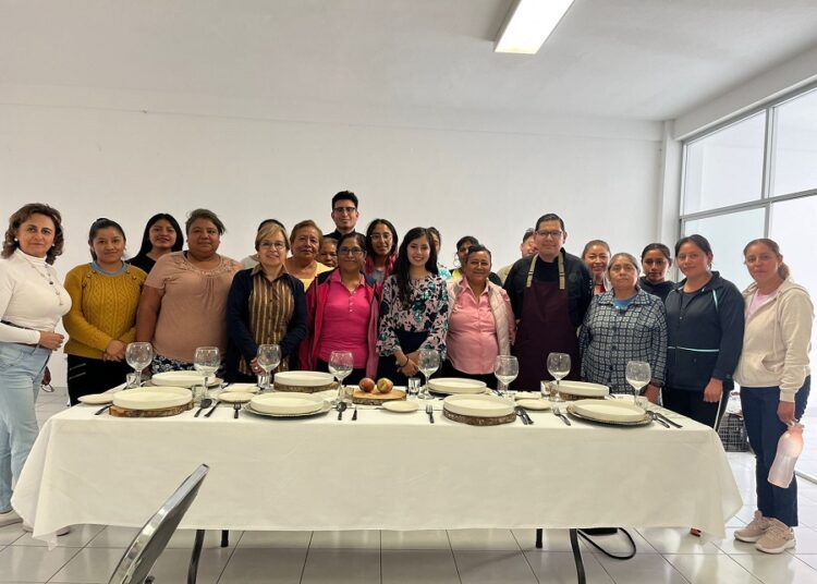 Turismo capacita a cocineras tradicionales de Calpan y San Nicolás de los Ranchos