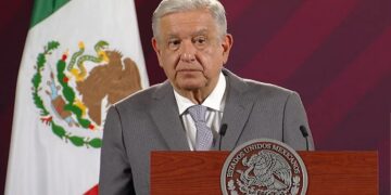Xóchitl Gálvez, candidata de la mafia del poder: AMLO