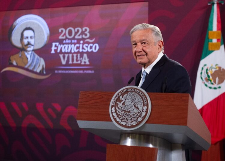 AMLO anuncia nueva sección para exponer a conservadores