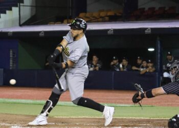 Cristhian Adames batea el ciclo y hace historia con Pericos