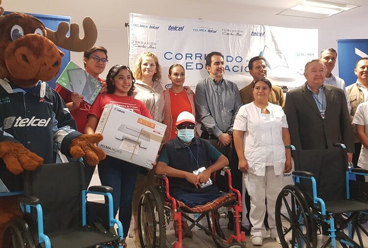 Fundación Telmex Telcel impulsa desarrollo de personas con entrega de apoyos sociales