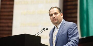Falta de liderazgos en Frente Amplio por México abre grandes posibilidades de triunfo a Morena: Carvajal