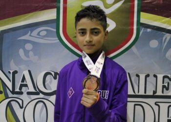 Isaac González dedica su medalla a Puebla
