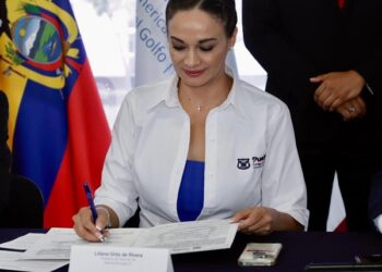 SMDIF y UMAG firman convenio en favor de la salud mental de las familias poblanas