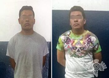 Detienen a 2 presuntos narcomenudistas