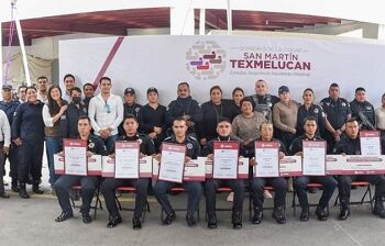 Entregan reconocimientos e incentivos a policías de Texmelucan