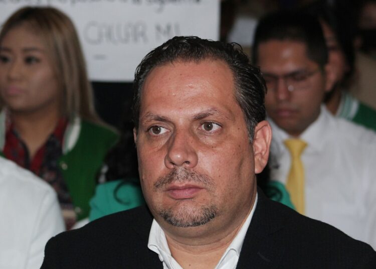 Lamentable que Alejandro Carvajal aproveche caso de abuso de autoridad