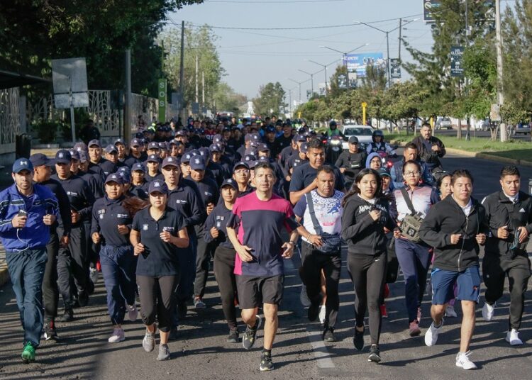 ERP encabeza carrera con cadetes de Academia de Policía