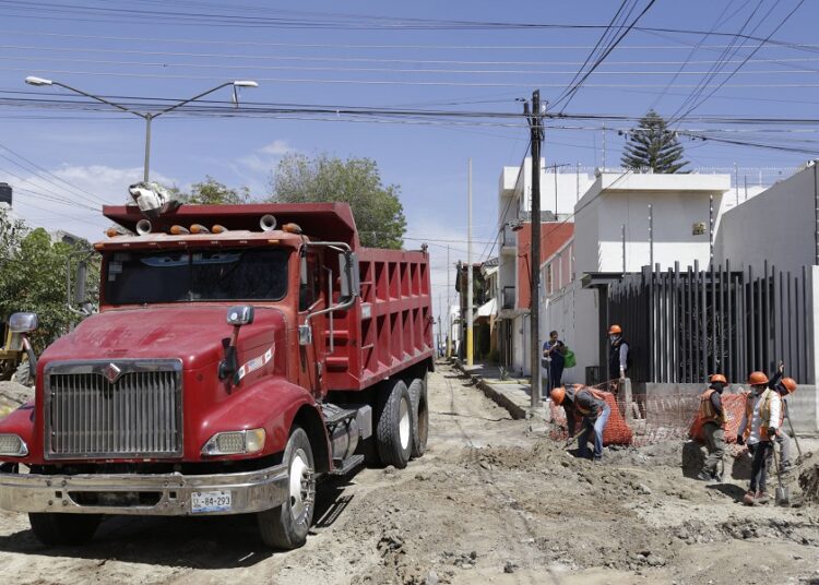 Infraestructura busca recursos para atender déficit de pavimentaciones
