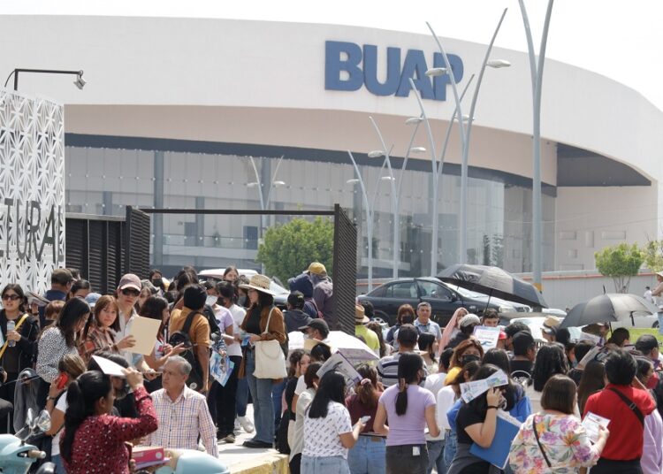 Más de 35 mil jóvenes seguirán proceso de inscripción BUAP