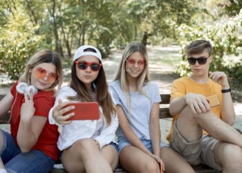 Recomiendan abrir redes sociales a partir de la adolescencia: UPAEP