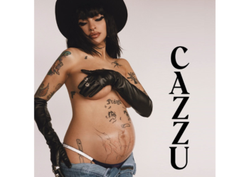 Cazzu posa embarazada en revista para caballeros