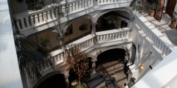 Hospédate o pasa un día en Casona de los Sapos Hotel Boutique: Roberto Oliva