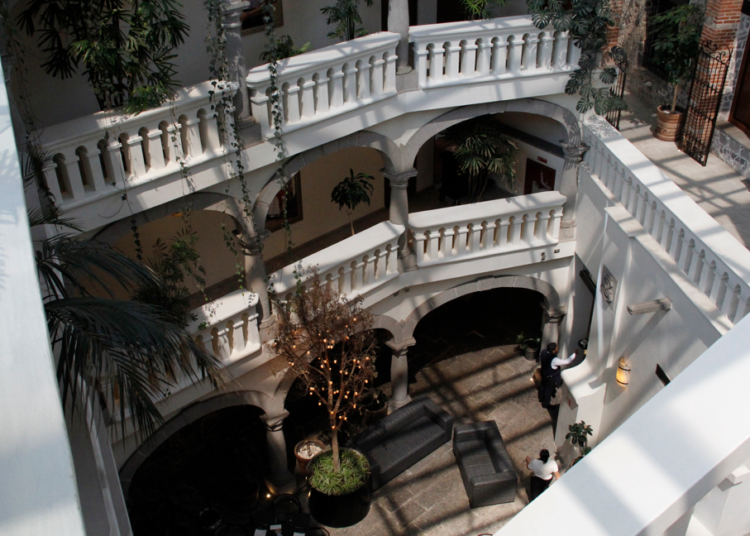 Hospédate o pasa un día en Casona de los Sapos Hotel Boutique: Roberto Oliva