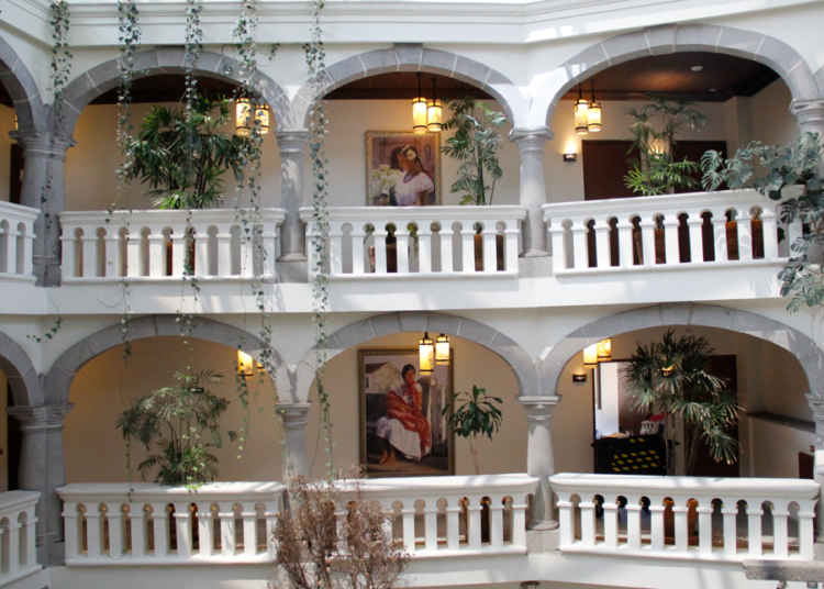 Hospédate o pasa un día en Casona de los Sapos Hotel Boutique: Roberto Oliva