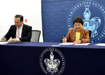 BUAP firma convenio con el INE