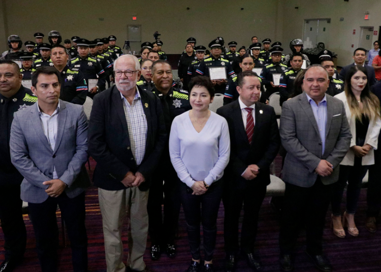 Canaco reconoce a policías municipales por combate de la delincuencia en Puebla