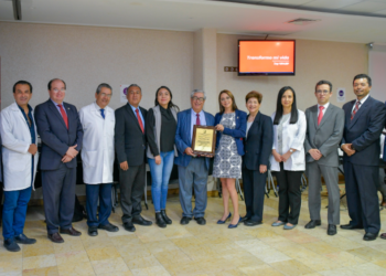 Facultad de Medicina Upaep recibe acreditación nacional e internacional por Comaem