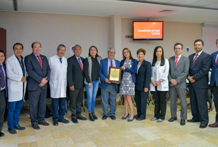 Facultad de Medicina Upaep recibe acreditación nacional e internacional por Comaem