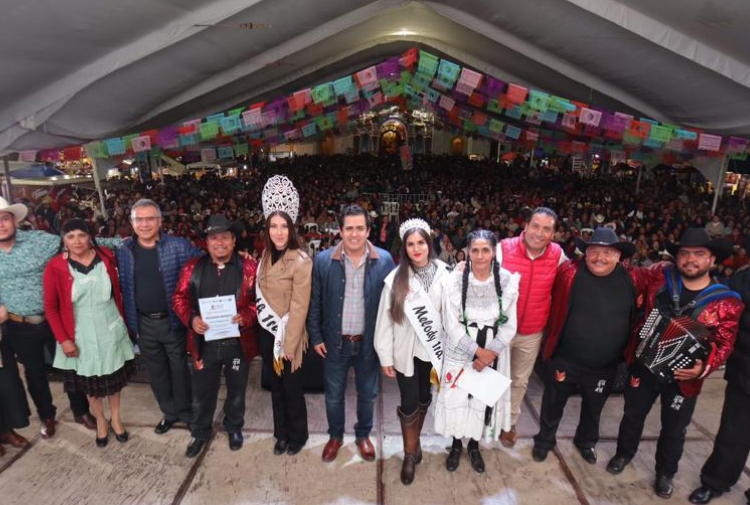 Más de mil jinetes y la agrupación Yaguarú celebraron a Santiago Apóstol en Chignahuapan