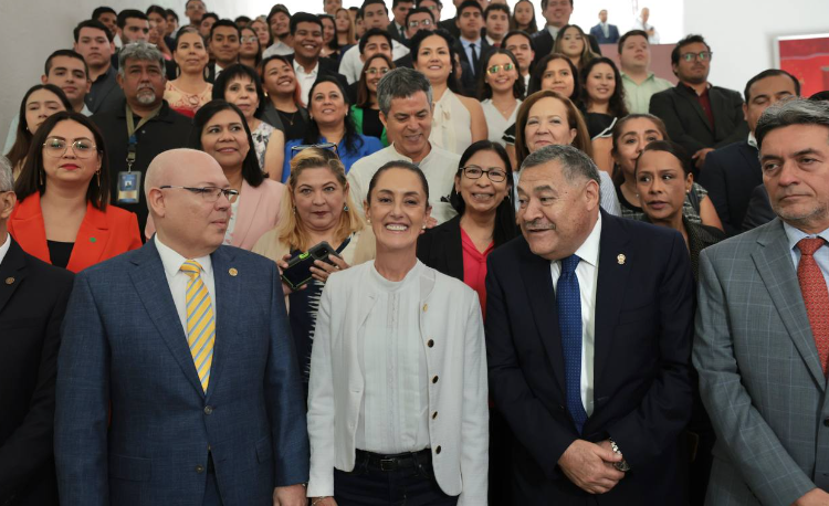 En Monterrey, Sheinbaum destaca ciencia y educación en la Transformación