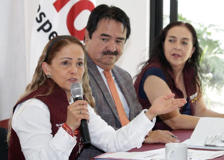 Morena minimiza denuncias del PAN
