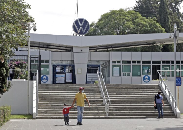 Comienza cuenta regresiva para vencimiento de emplazamiento a huelga en VW
