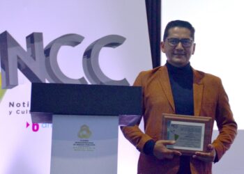Radio BUAP recibe reconocimiento por divulgación de ciencia y cultura