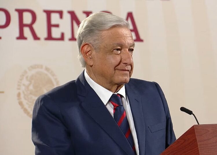AMLO presume 84% de aprobación
