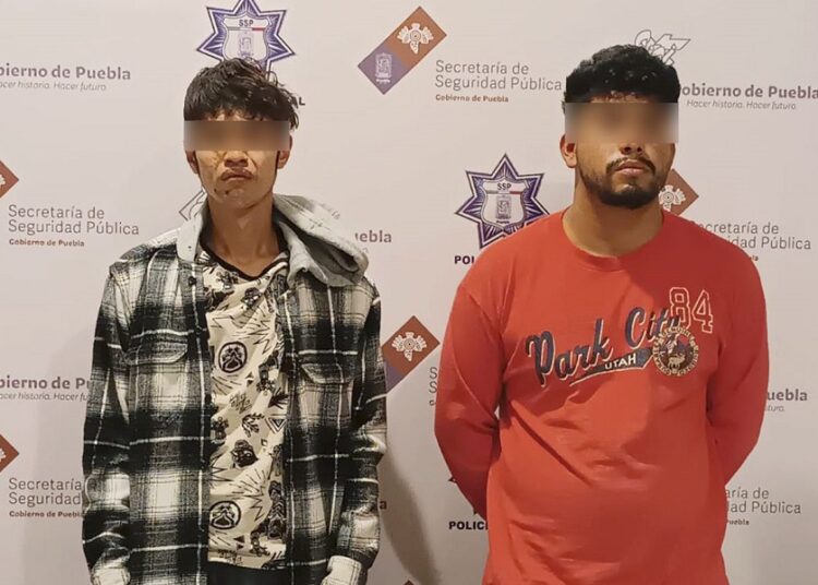 SSP detiene a 2 presuntos narcomenudistas en Chapulco