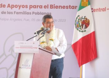 Sergio Salomón entrega obras en Felipe Ángeles
