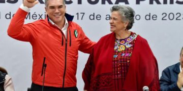 Alejandro Moreno reconoce que a Beatriz Paredes no le favorecen las encuestas