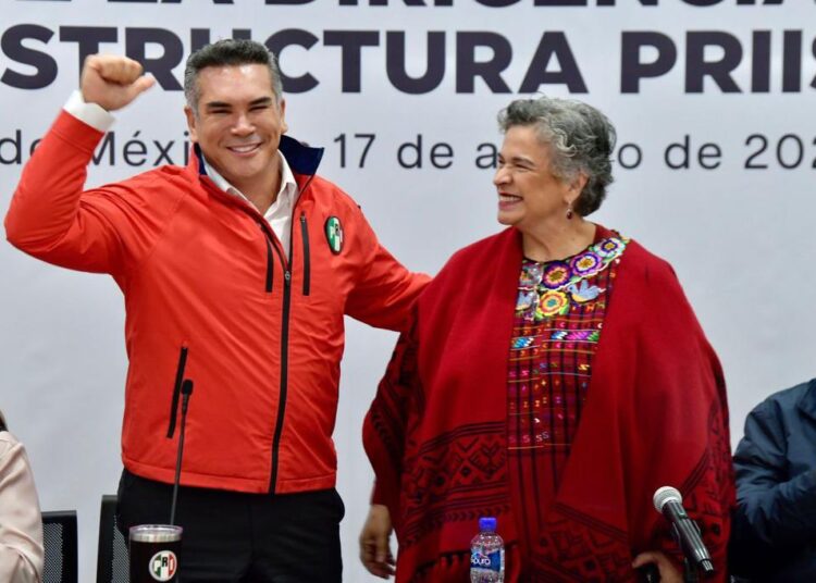 Alejandro Moreno reconoce que a Beatriz Paredes no le favorecen las encuestas