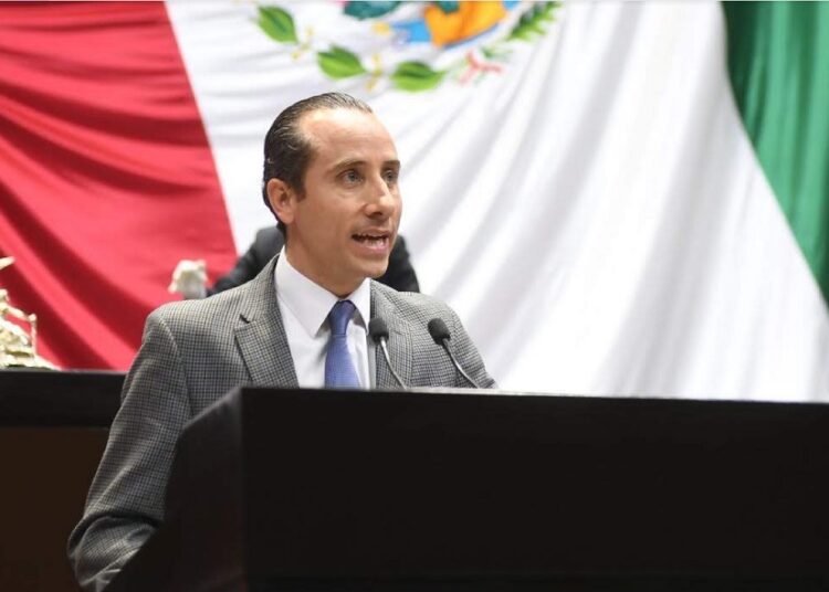 Riestra exige a SRE que inicie litigio internacional por boyas en Río Bravo