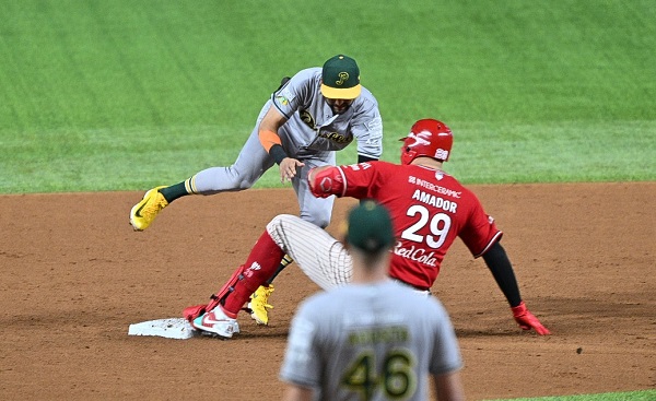 Pericos pierde el primero contra Diablos Rojos