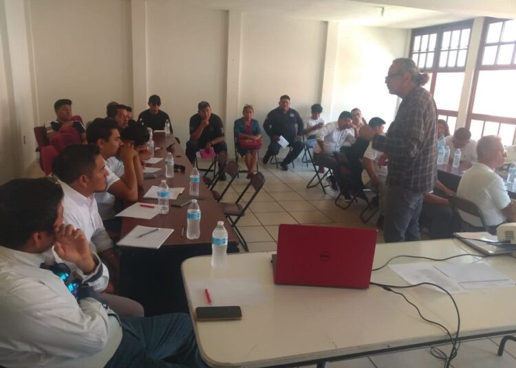 SMT promueve educación vial para servidores públicos