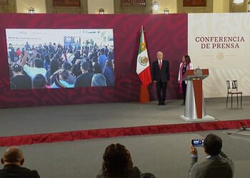 AMLO da banderazo de salida a ciclo escolar 2023-2024