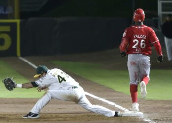 Pericos arrancan playoffs contra El Águila de Veracruz
